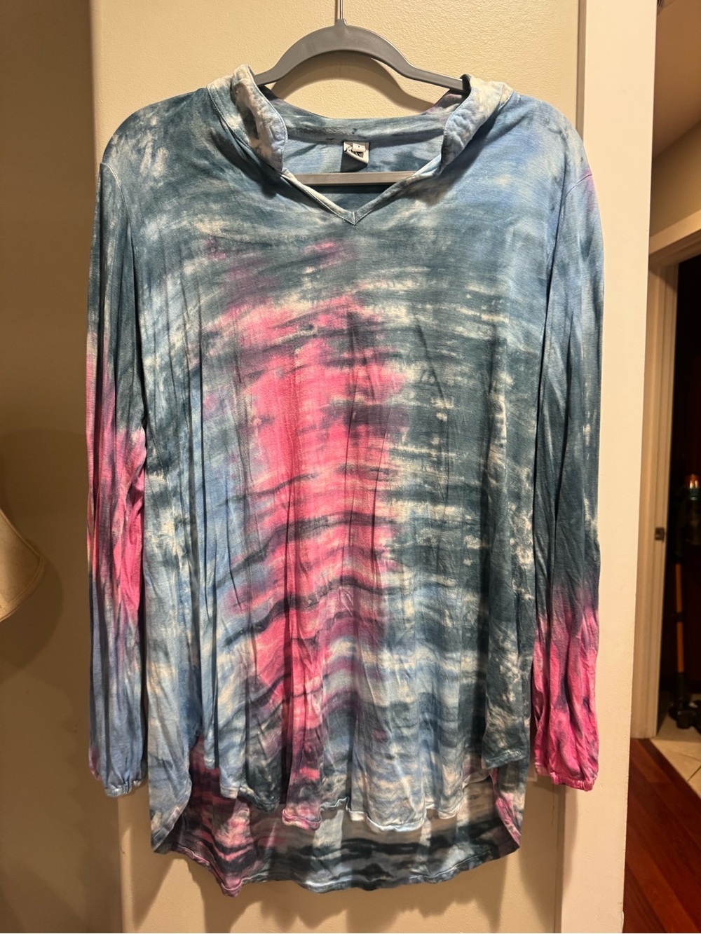 Tie-Dye V-Neck Long Sleeve Blouse - Blue & Pink